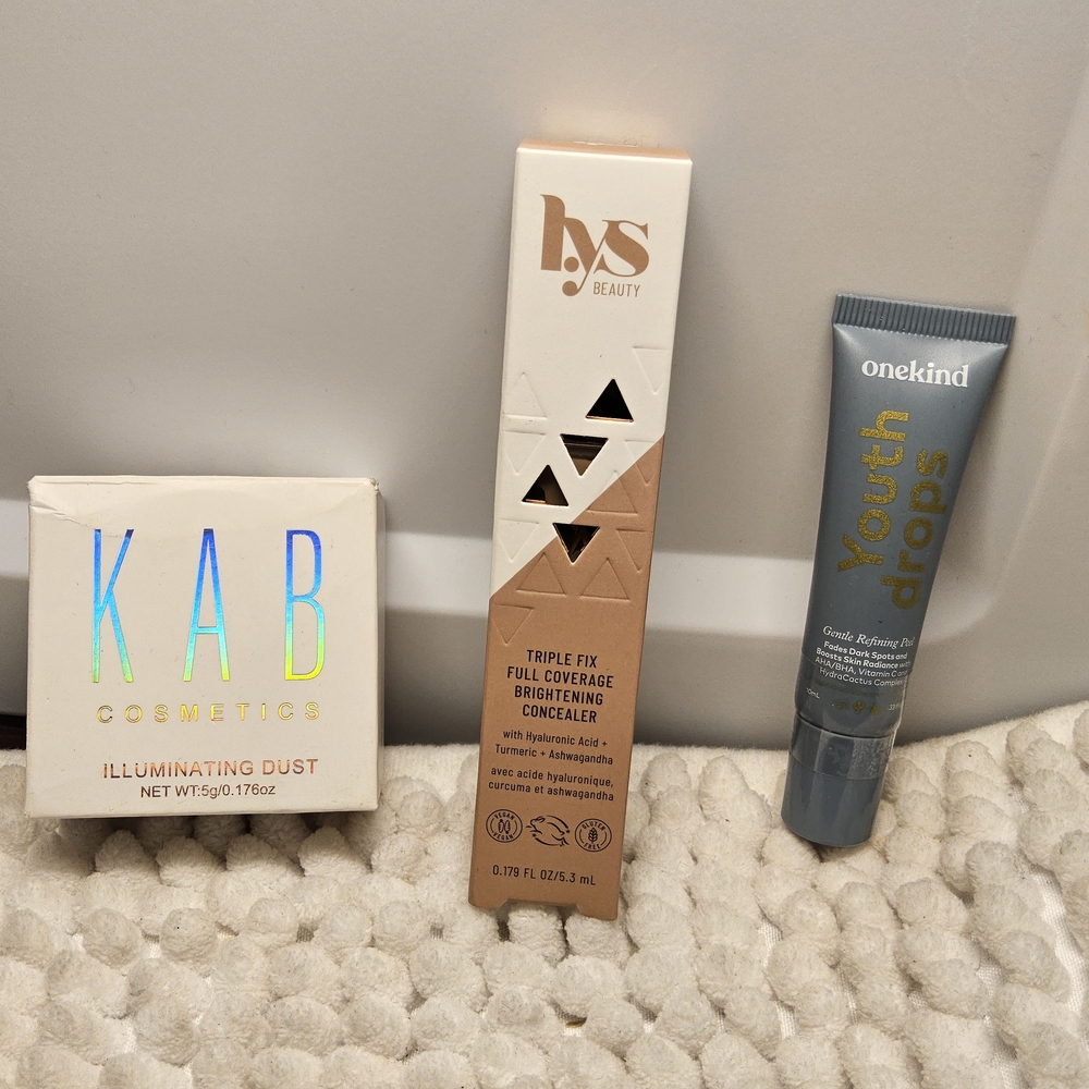 NWOT Bundle to include KAB Cosmetics Illuminating Dust, youth drops, concealer